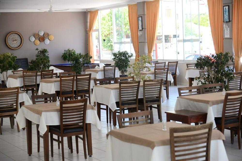 Karbel Beach Hotel Oludeniz Exterior photo